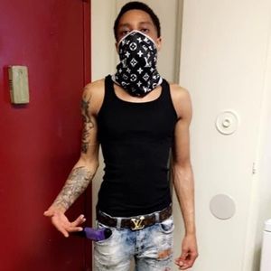 Meet your Posher, Deonte